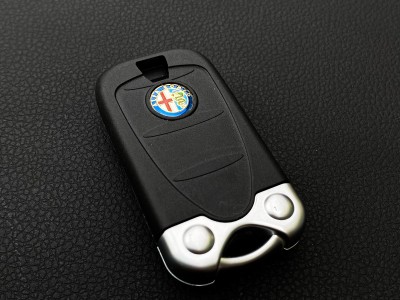 Купити ключ на Alfa Romeo 159 (2005 – 2011)