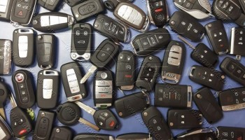 Розблокування автомобільних ключів
