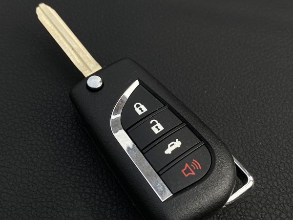 Купити ключі на Toyota Camry XV70 2018 – 2020 Америка в інтернет-магазині Avtokeys (068) 350-17-17