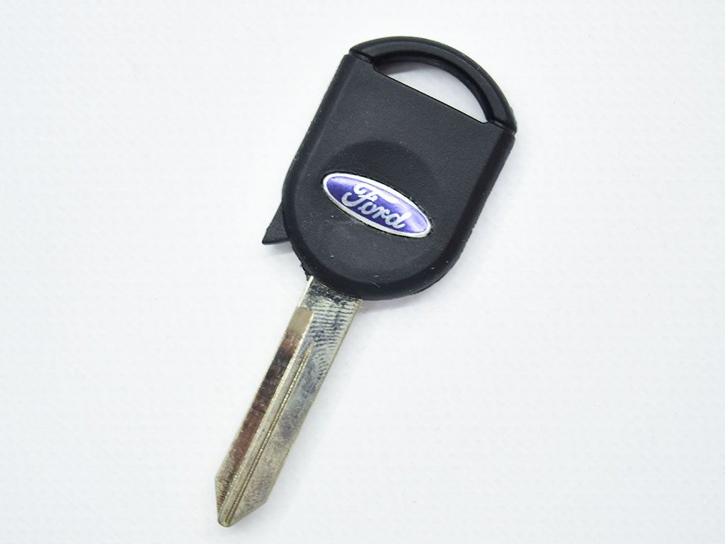 Корпус ключа з місцем під чіп Ford Explorer, WindStar та інші, лезо FO38R