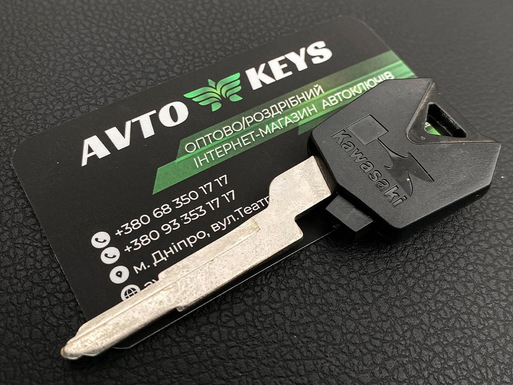 Корпус ключа з місцем під чіп Kawasaki, лезо KW16R