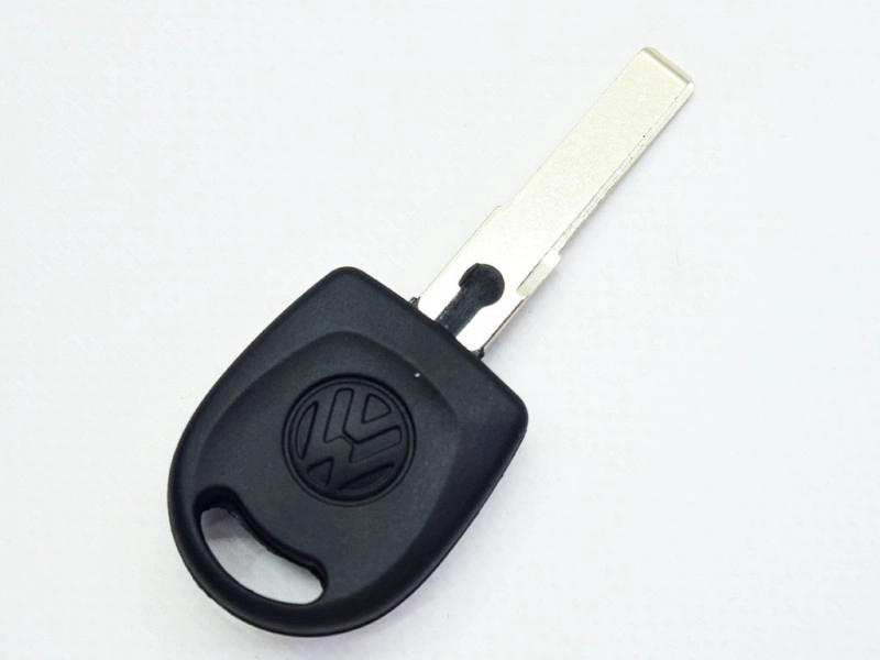 Корпус ключа з місцем під чіп Volkswagen, лезо HU66
