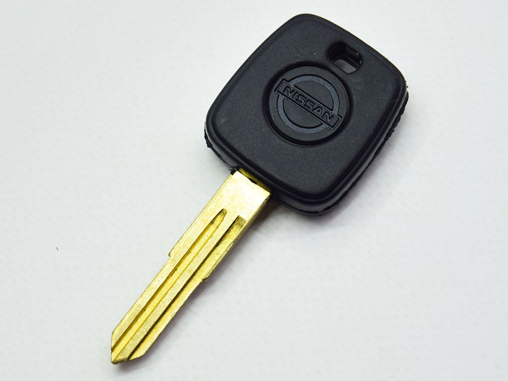 Корпус ключа з місцем під чіп Nissan Micra, Vanette та інші, лезо NSN11 — изображение 2