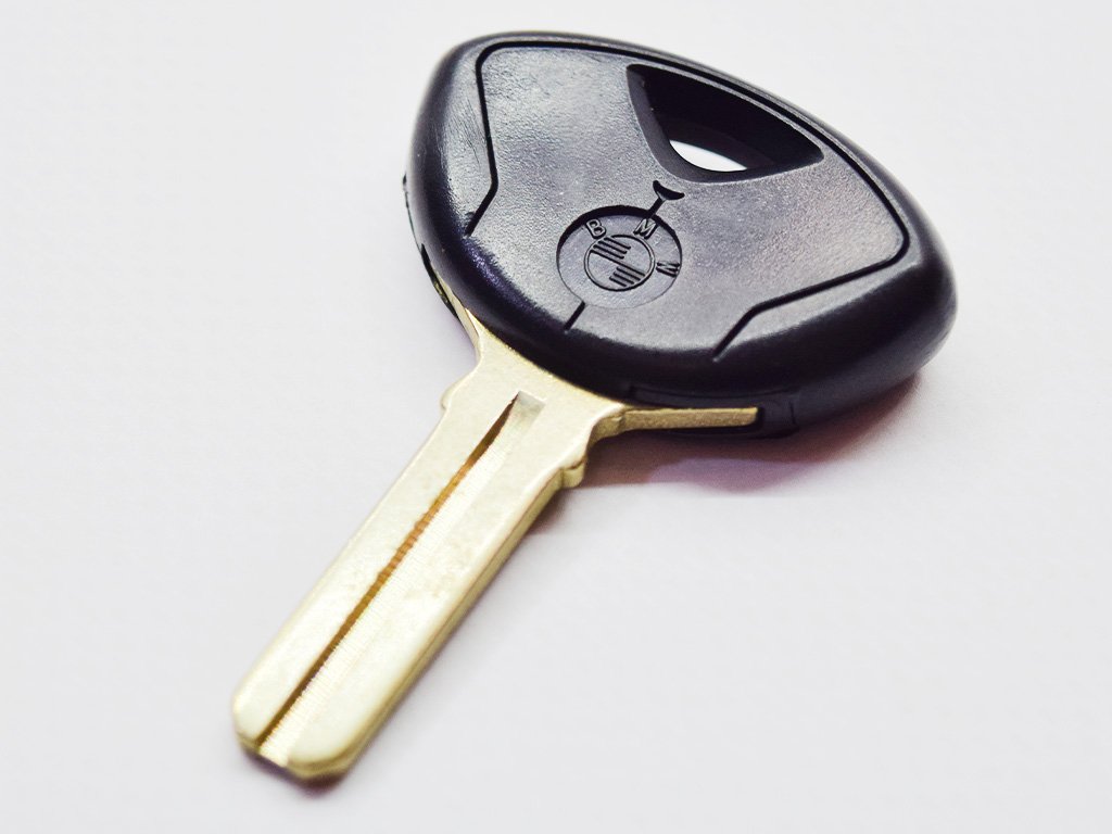 Корпус ключа з місцем під чіп Bmw тип 2