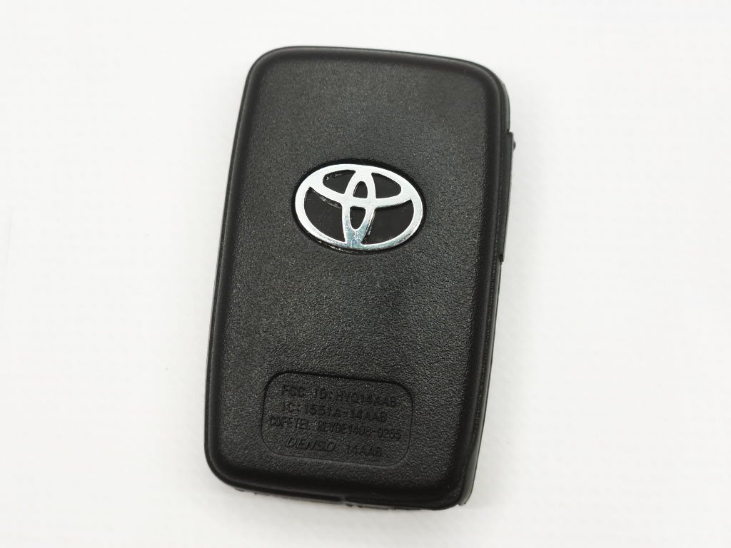 Корпус смарт ключа Toyota Corolla, Prius, Yaris, 2 кнопки — изображение 2