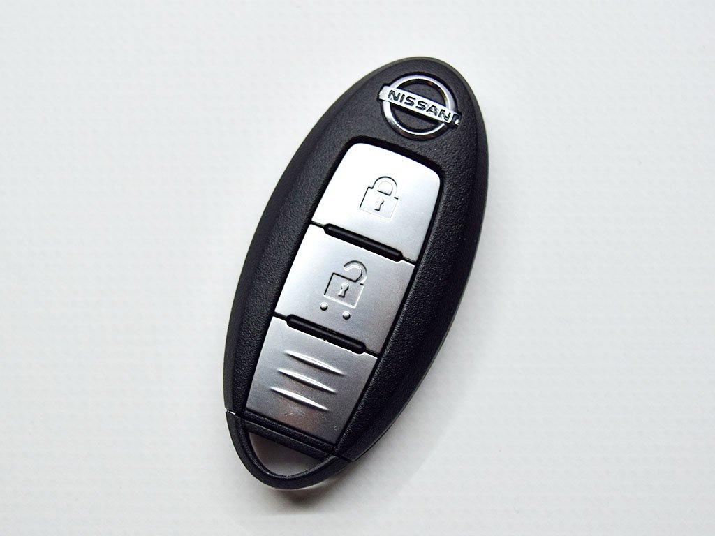 Смарт ключ Nissan Micra, Juke, Note, Leaf, Cube, 433 Mhz, CWTWB1U825, PCF7952A/ Hitag 2/ ID46, 2 кнопки