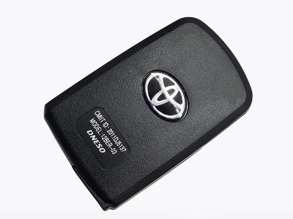 Корпус смарт ключа Toyota Avalon, Camry, Corolla, 3+1 кнопки - Зображення 2