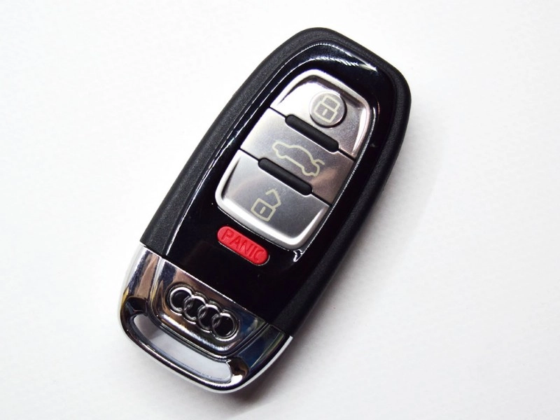 Смарт ключ Audi A4, A5, Q5, S4, S5, 315 Mhz, IYZFBSB802, PCF7945A/ Hitag 2/ ID46, 3+1 кнопки