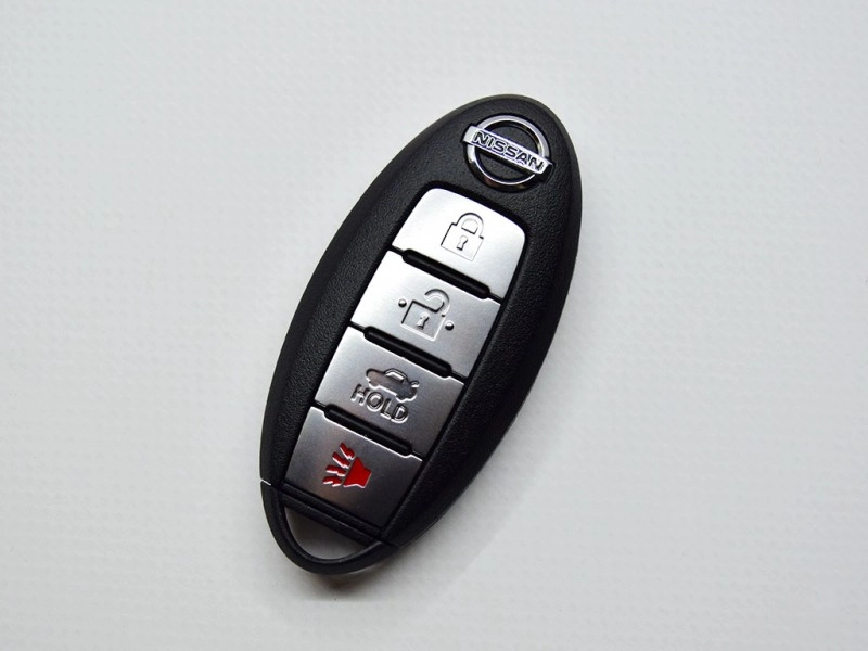 Смарт ключ Nissan Leaf, Versa, Sentra, 315 Mhz, CWTWB1U840, PCF7952A/ Hitag 2/ ID46, 3+1 кнопки