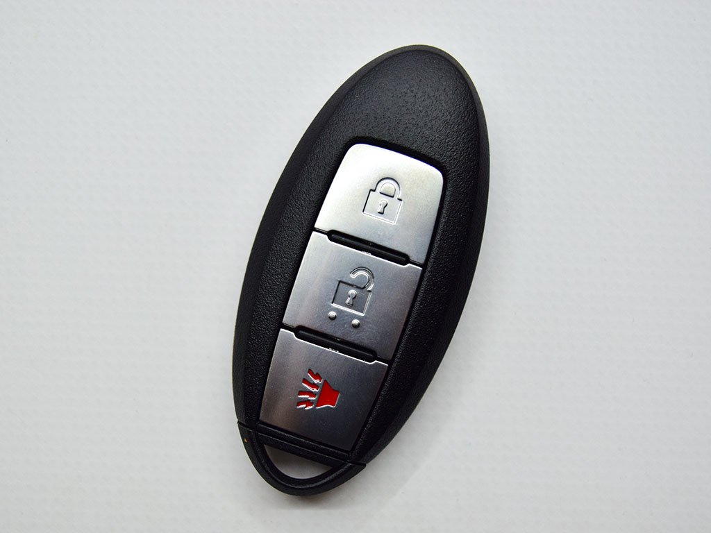 Смарт ключ Nissan Cube, Armada, 433 Mhz, CWTWB1U825/ CWTWB1U773, PCF7952A/ Hitag 2/ ID46, 2+1 кнопки