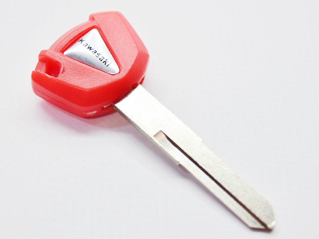 Корпус ключа з місцем під чіп Kawasaki, лезо KW16R, тип 2