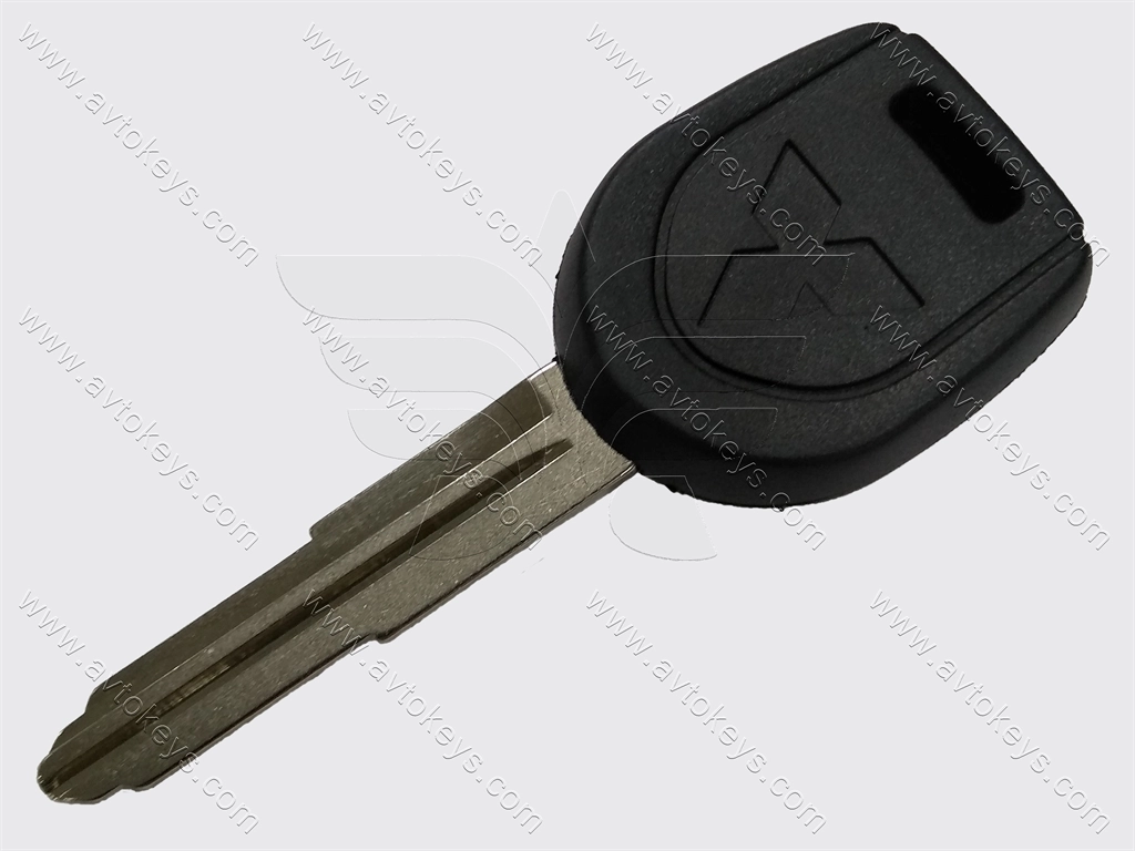 Корпус ключа з місцем під чіп Mitsubishi Mirage, Outlander, Pajero та інші, лезо MIT11R, тип 1 — изображение 2